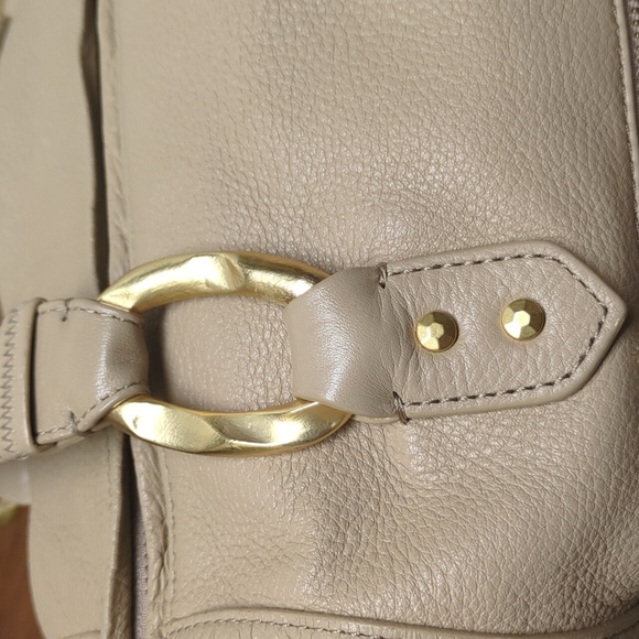 Sigrid Olsen Beige Pebbled LEATHER Shoulder Bag, Spacious - Picture 3 of 16